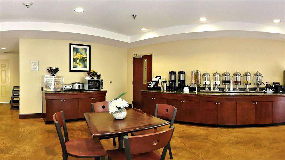 Best Western Plus Waynesboro Ngoại thất bức ảnh