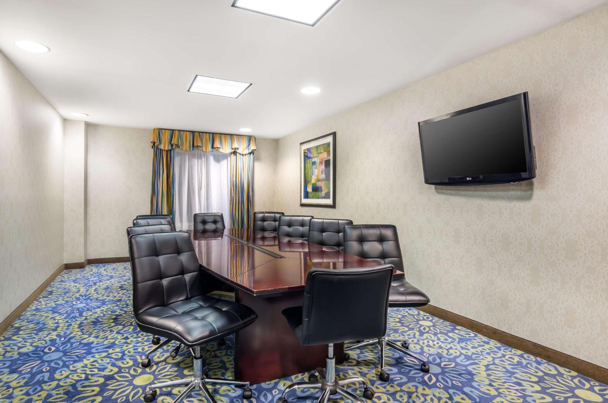 Best Western Plus Waynesboro Ngoại thất bức ảnh