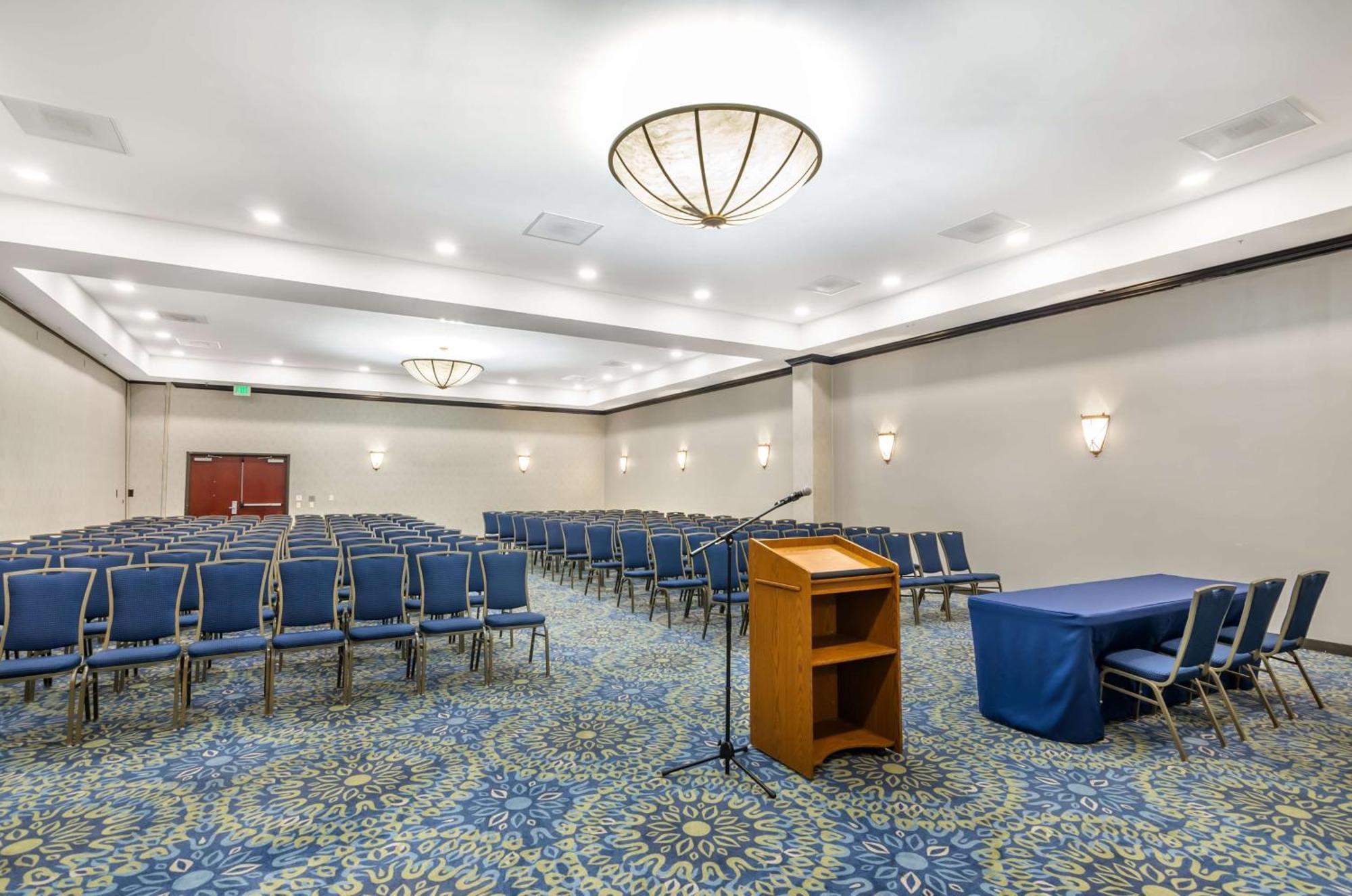 Best Western Plus Waynesboro Ngoại thất bức ảnh