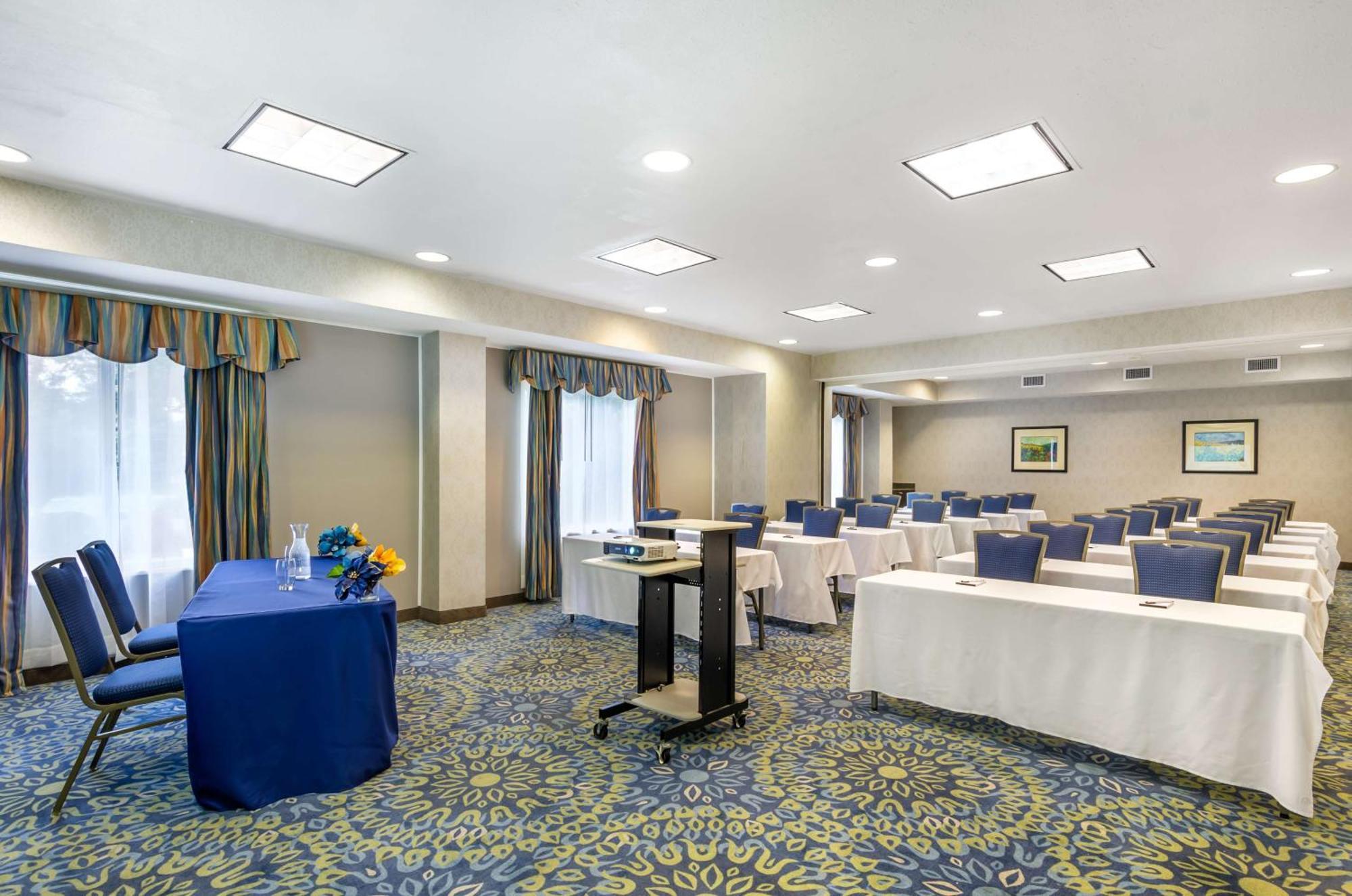 Best Western Plus Waynesboro Ngoại thất bức ảnh