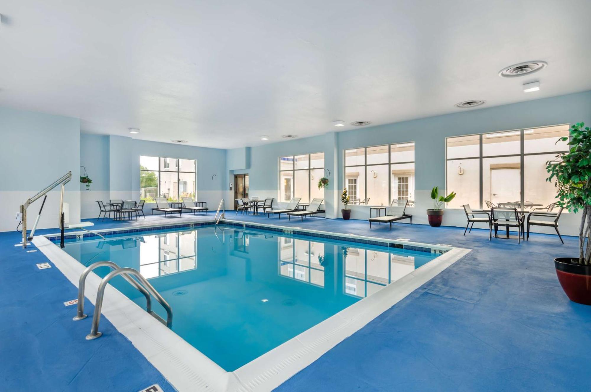 Best Western Plus Waynesboro Ngoại thất bức ảnh